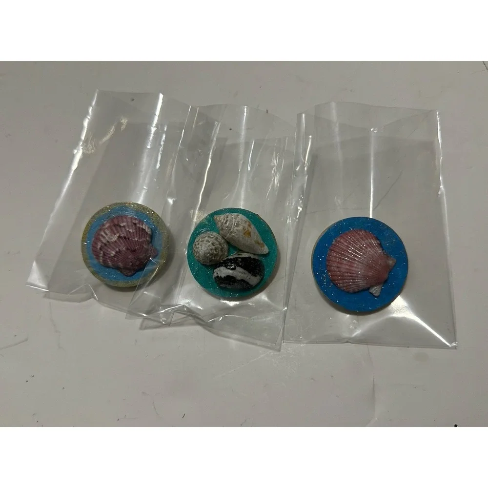 Set Of 3 Handmade Seashell Wooden Pins‎ Brooches Glitter Sparkle Beach Gifts